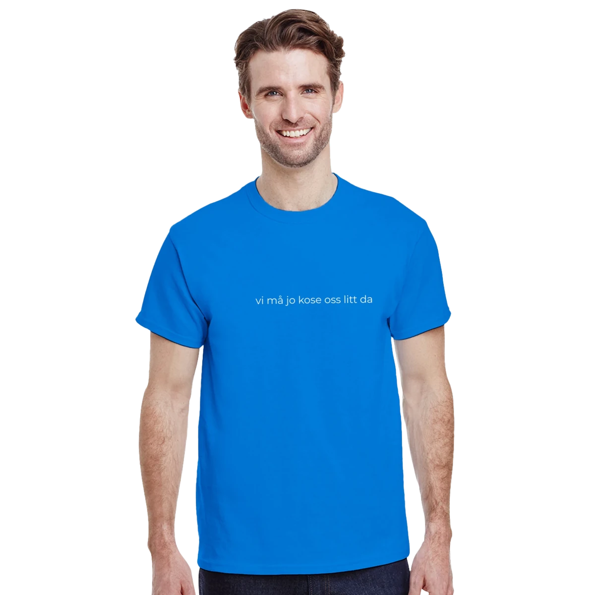 Norwegian Offshore Humor Tee – “Vi må jo kose oss litt da” - T-Shirt - Space Jules